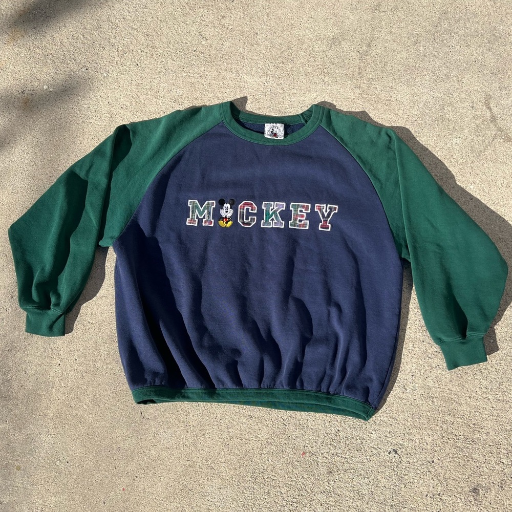 Vintage Disney Mickey & Co PullOver Sweatshirt